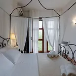 Elegance Bed & Breakfast
