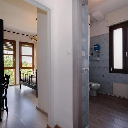 Elegance Bed and Breakfast 3*
