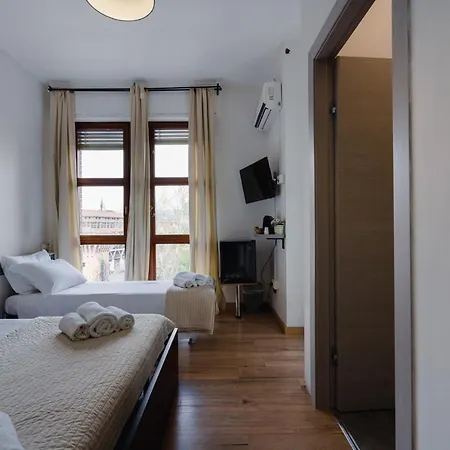 فندق مبيت وإفطار Elegance بولونيا