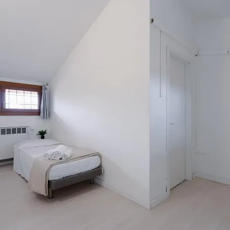 Elegance Bed and Breakfast