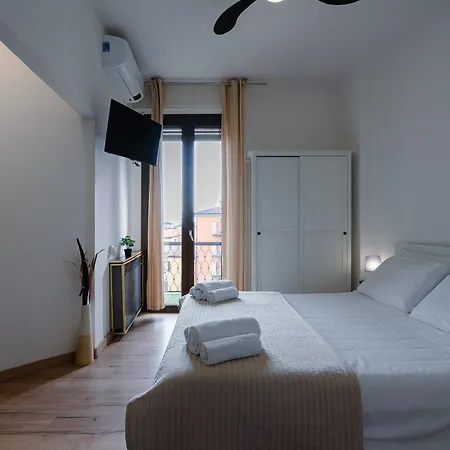 Elegance Bed and Breakfast Μπολόνια