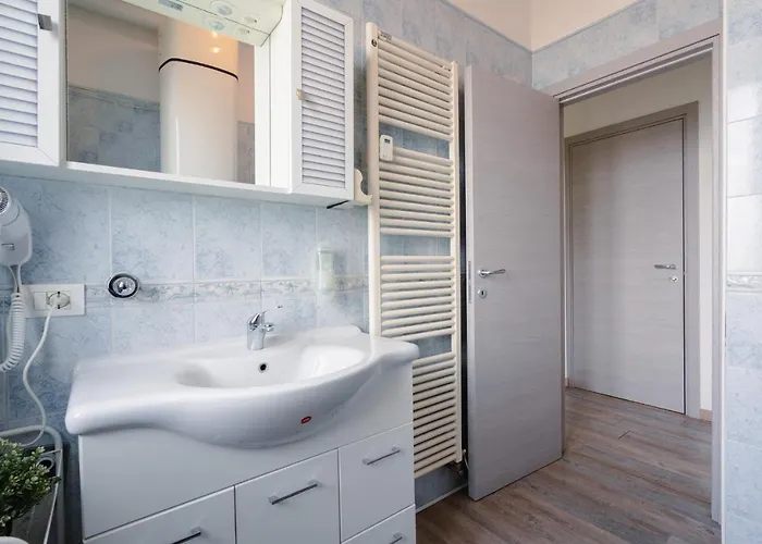 Elegance Болонья