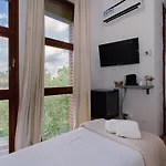Bed & Breakfast Elegance 3*